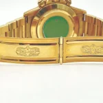 Rolex Daytona Cosmograph Yellow Gold Black Dial 16528 Oyster Replica - Image 6